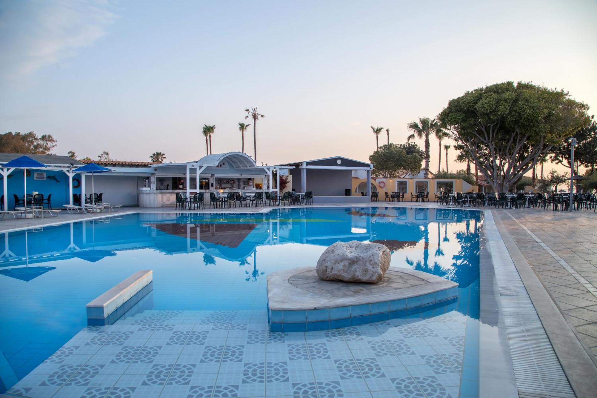 Atlantis Hotel Lambi  Dış mekan fotoğraf