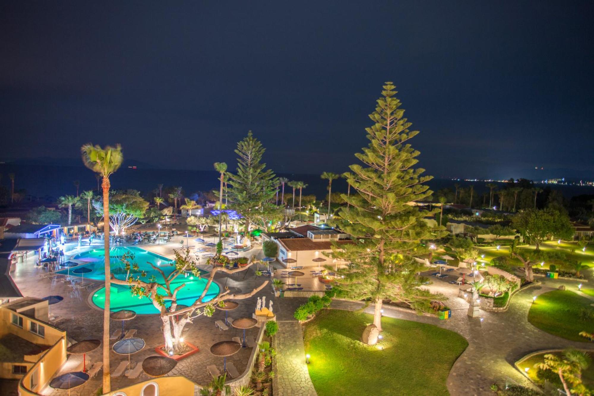 Atlantis Hotel Lambi  Dış mekan fotoğraf